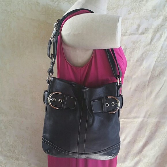 Coach Handbags - Coach Shoulder Bag EXCELLENT CONDITION larger size